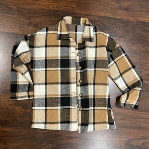 Women’s Plaid Button-Up shacket in Tan and Black neutral